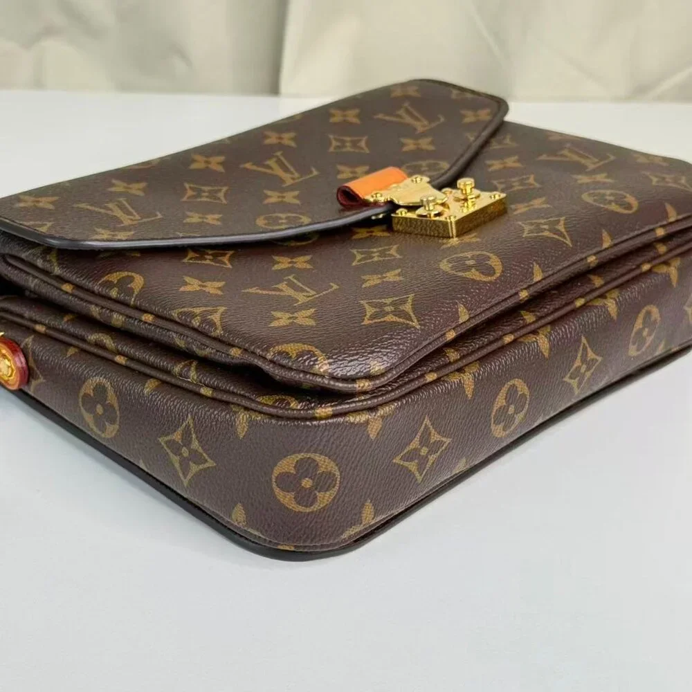 Louis Vuitton Monogram Canvas Metis Shoulder Bag Crossbody Style